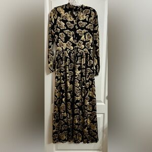 Black and Gold Printed Long Sleeve Maxi Dress